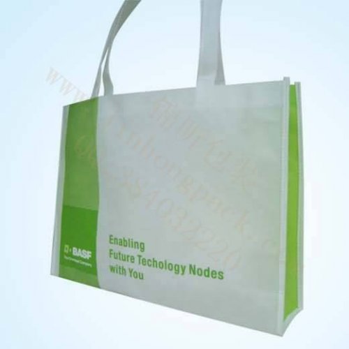 環保袋的英文怎么說——environment-friendly bags;