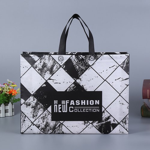 <b>無紡布高檔服裝袋子定制</b>